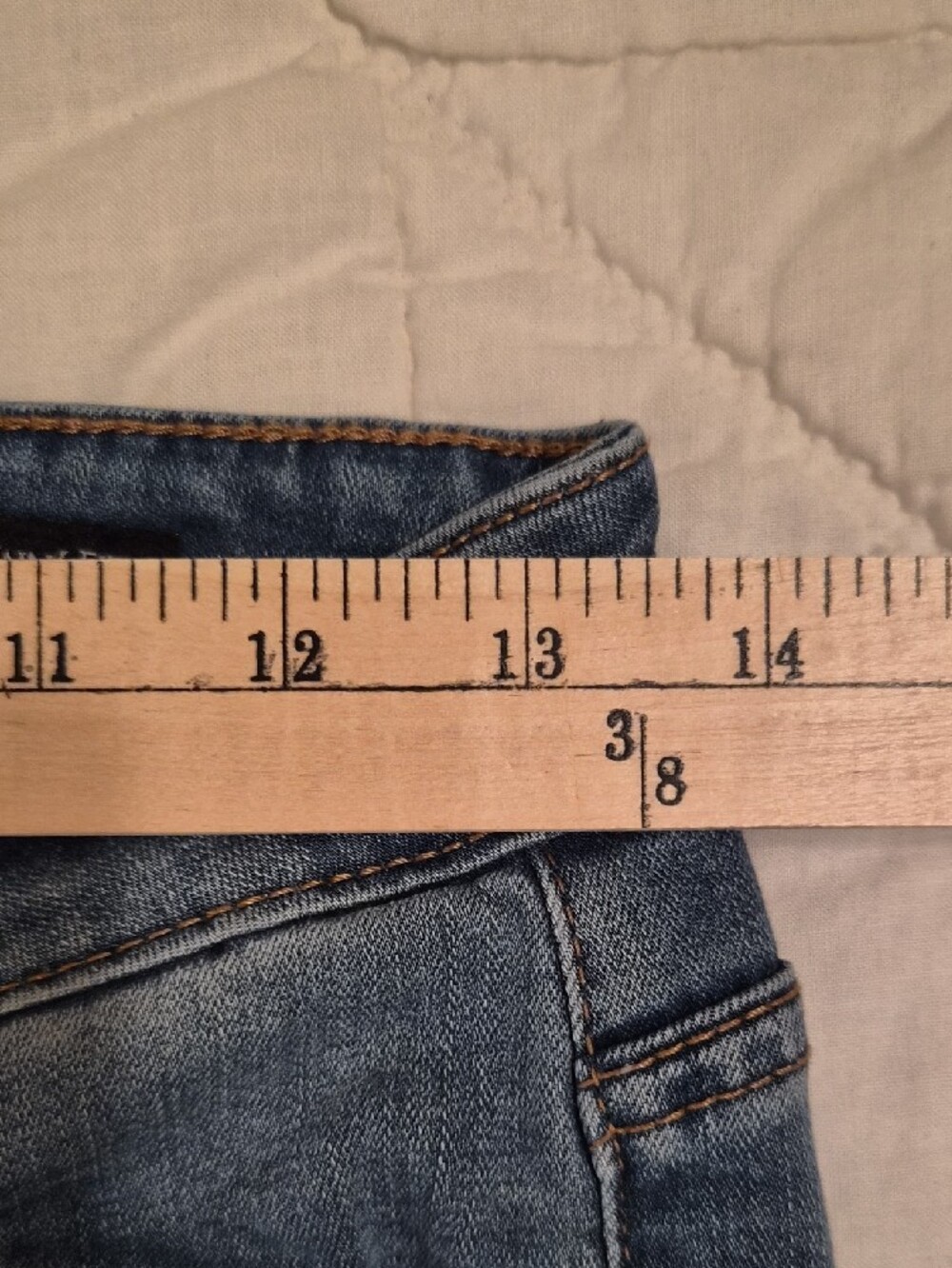 Judy Blue Skinny Fit Distressed Jeans- Size 7/28 - Picture 3 of 8